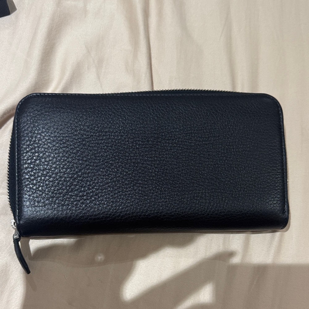 New Prada Black Textured Leather Zip Wallet - Picture 5 of 6